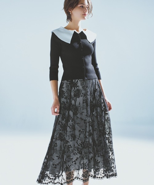 STRAWBERRY-FIELDS(ストロベリーフィールズ)の「エリシアストレッチ_抜け衿風リブニット(ニット/セーター・レディース・オフホワイト/ブラック×ホワイト/コーラルピンク・2)」の4枚目の写真