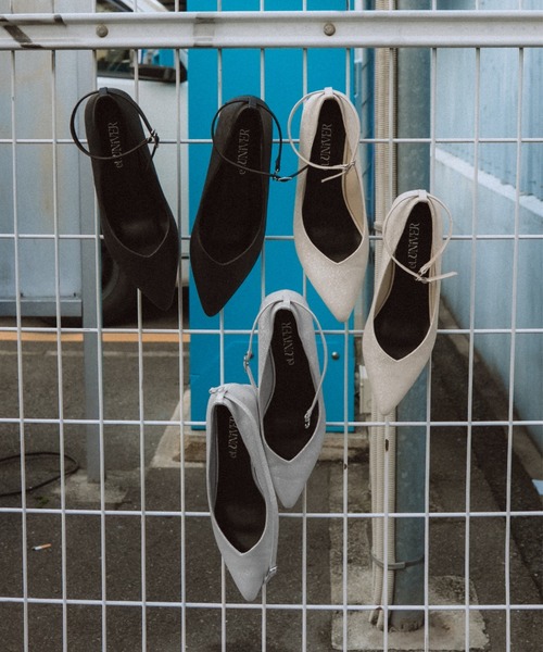 et.UNiVER（エトユニベール）の「Sparkle chunky pumps（パンプス・レディース・ブラック/ベージュ/グレー・LL/L/M/S）」の16枚目の写真