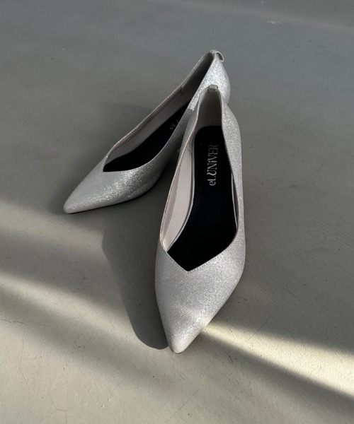 et.UNiVER（エトユニベール）の「Sparkle chunky pumps（パンプス・レディース・ブラック/ベージュ/グレー・LL/L/M/S）」の20枚目の写真