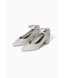 et.UNiVER（エトユニベール）の「Sparkle chunky pumps（パンプス）」
