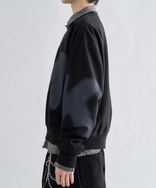 EPNK(イーピーエヌケー)の「Spraygraphic sweatshirts / スプレーグラフィックスウェットシャツ(スウェット・メンズ・ブラック/杢グレー・LARGE/MEDIUM/SMALL)」の18枚目の写真