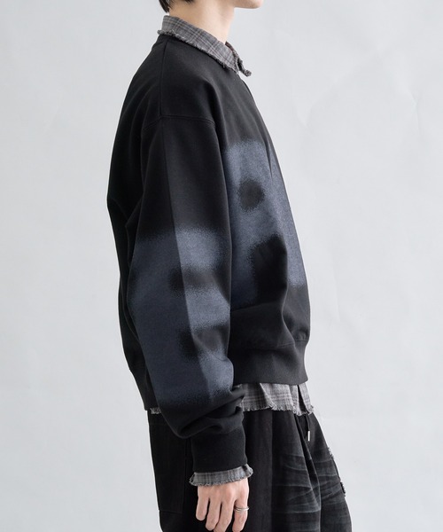 EPNK(イーピーエヌケー)の「Spraygraphic sweatshirts / スプレーグラフィックスウェットシャツ(スウェット・メンズ・ブラック/杢グレー・LARGE/MEDIUM/SMALL)」の20枚目の写真