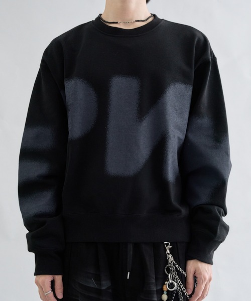 EPNK(イーピーエヌケー)の「Spraygraphic sweatshirts / スプレーグラフィックスウェットシャツ(スウェット・メンズ・ブラック/杢グレー・LARGE/MEDIUM/SMALL)」の4枚目の写真