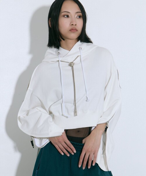 TOGA PULLA（トーガ　プルラ）の「【TOGA PULLA/トーガプルラ】Metal concho loop tie/メタルコンチョループタイ（ネックレス・レディース・シルバー・FREE）」の5枚目の写真