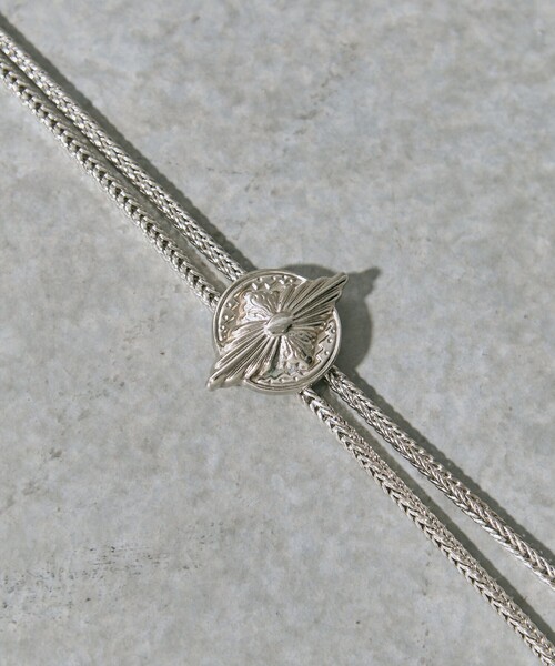 TOGA PULLA（トーガ　プルラ）の「【TOGA PULLA/トーガプルラ】Metal concho loop tie/メタルコンチョループタイ（ネックレス・レディース・シルバー・FREE）」の9枚目の写真