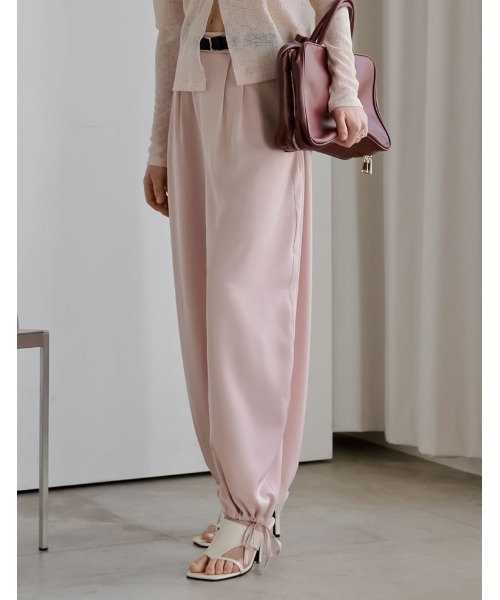 Re:EDIT（リエディ）の「[2026S/S COLLECTION][低身長/高身長サイズ有]マットサテン裾ドロストバルーンワイドパンツ（その他パンツ・レディース・モカ/ピンク/アイボリー/ブラック・LARGE/TALL/MEDIUM/SHORT）」の9枚目の写真