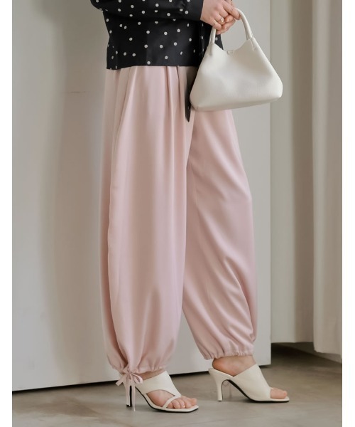Re:EDIT（リエディ）の「[2026S/S COLLECTION][低身長/高身長サイズ有]マットサテン裾ドロストバルーンワイドパンツ（その他パンツ・レディース・モカ/ピンク/アイボリー/ブラック・LARGE/TALL/MEDIUM/SHORT）」の11枚目の写真