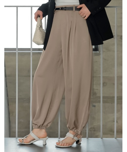Re:EDIT（リエディ）の「[2026S/S COLLECTION][低身長/高身長サイズ有]マットサテン裾ドロストバルーンワイドパンツ（その他パンツ・レディース・モカ/ピンク/アイボリー/ブラック・LARGE/TALL/MEDIUM/SHORT）」の18枚目の写真