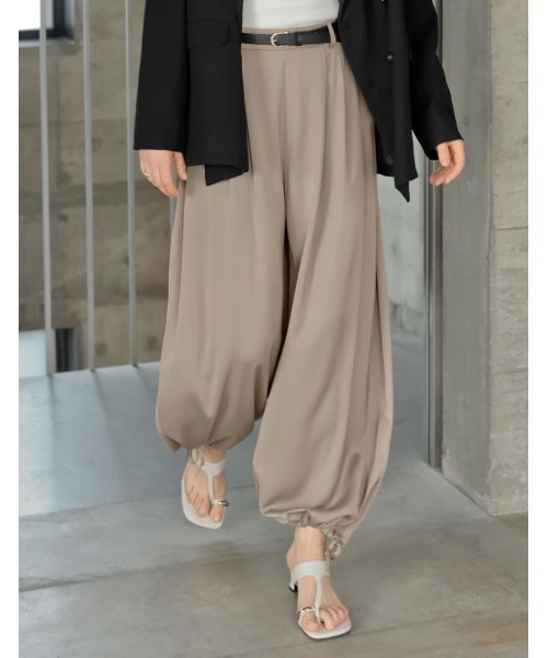 Re:EDIT（リエディ）の「[2026S/S COLLECTION][低身長/高身長サイズ有]マットサテン裾ドロストバルーンワイドパンツ（その他パンツ・レディース・モカ/ピンク/アイボリー/ブラック・LARGE/TALL/MEDIUM/SHORT）」の22枚目の写真