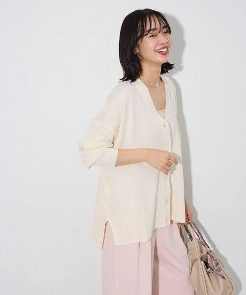 Green　Parks（グリーンパークス）の「ここちニットVネックカーディガン（カーディガン/ボレロ・レディース・ホワイト系その他2/ブルー/グレー/ピンク/ブラック・FREE）」の19枚目の写真