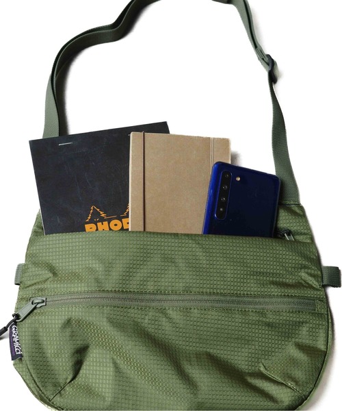 Gramicci（グラミチ）の「【63】【GRAMICCI】FIELD SACOCHE（ショルダーバッグ・メンズ・グリーン/ブラック・FREE）」の14枚目の写真