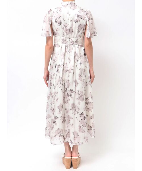 MERCURYDUO(マーキュリーデュオ)の「シャイニープリントレースブロッキングワンピース(ワンピース・レディース・アイボリー/ブルー・MEDIUM/SMALL)」の10枚目の写真