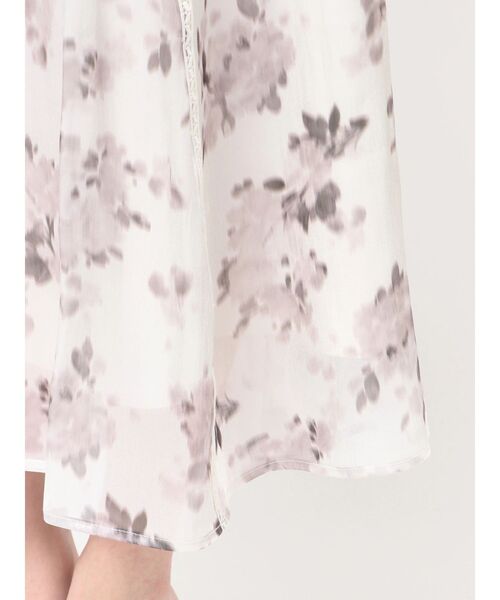 MERCURYDUO(マーキュリーデュオ)の「シャイニープリントレースブロッキングワンピース(ワンピース・レディース・アイボリー/ブルー・MEDIUM/SMALL)」の13枚目の写真