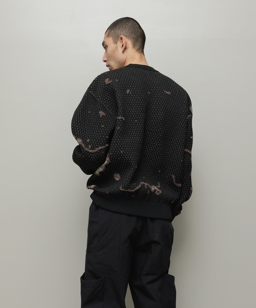 BAL（バル）の「JACQUARD PATTERN CREWNECK SWEATER（ニット/セーター・メンズ・ブラック/グリーン/ベージュ・3/2/1）」の4枚目の写真