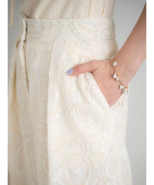 Ungrid(アングリッド)の「レースタックワイドパンツ(その他パンツ・レディース・ブラック/アイボリー・FREE)」の7枚目の写真