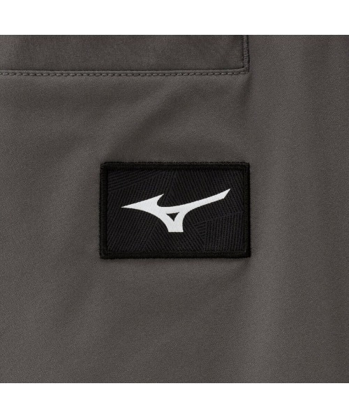MIZUNO（ミズノ　）の「MIZUNO LOOSE-FIT HALF PANTS（ミズノ ルーズフィットハーフパンツ）（その他パンツ・メンズ・チャコールグレー・X-LARGE/LARGE/MEDIUM）」の13枚目の写真