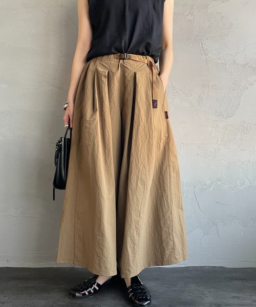 Gramicci（グラミチ）の「[GRAMICCI/グラミチ] ナイロンフレアイージーパンツ（その他パンツ・レディース・オリーブ/ネイビー/ブラック/キャメル・M/S）」の4枚目の写真