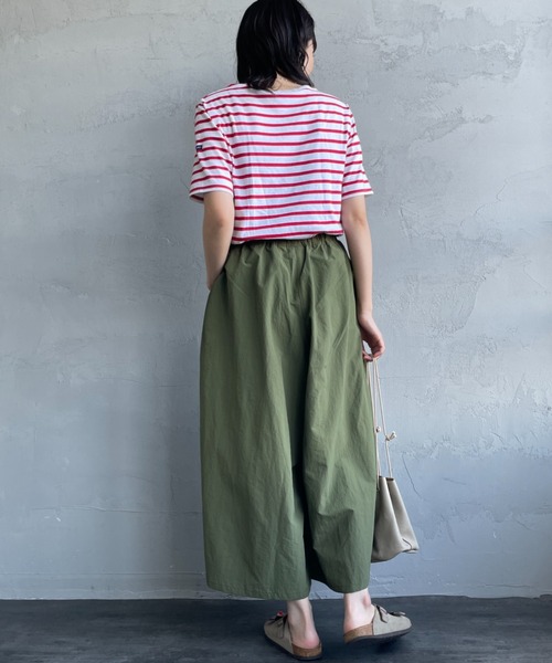 Gramicci（グラミチ）の「[GRAMICCI/グラミチ] ナイロンフレアイージーパンツ（その他パンツ・レディース・オリーブ/ネイビー/ブラック/キャメル・M/S）」の10枚目の写真