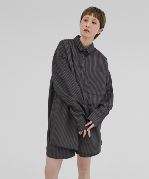lit(リット)の「Stripe Stitch Over Shirt(シャツ/ブラウス・レディース・グレイッシュベージュ/チャコールグレー・FREE)」の14枚目の写真