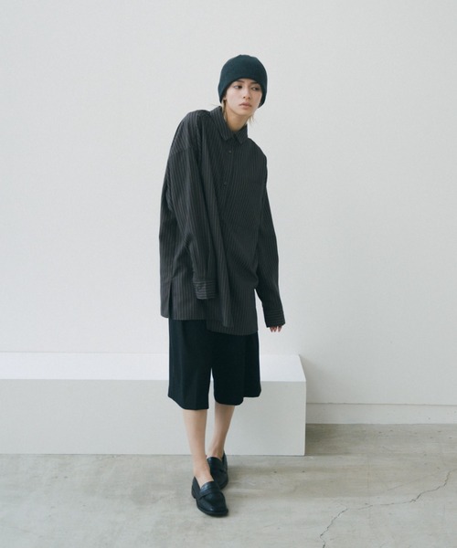 lit(リット)の「Stripe Stitch Over Shirt(シャツ/ブラウス・レディース・グレイッシュベージュ/チャコールグレー・FREE)」の6枚目の写真