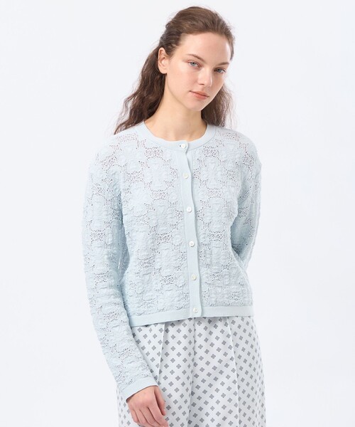 MACKINTOSH PHILOSOPHY（ﾏｯｷﾝﾄｯｼｭ ﾌｨﾛｿﾌｨｰ）の「【LEE4月号/蛯原友里さん着用】ラッケンブースニットカーディガン（カーディガン/ボレロ・レディース・ブルー系その他3/オフホワイト/ダークネイビー・38）」の3枚目の写真