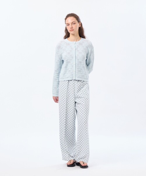 MACKINTOSH PHILOSOPHY（ﾏｯｷﾝﾄｯｼｭ ﾌｨﾛｿﾌｨｰ）の「【LEE4月号/蛯原友里さん着用】ラッケンブースニットカーディガン（カーディガン/ボレロ・レディース・ブルー系その他3/オフホワイト/ダークネイビー・38）」の6枚目の写真