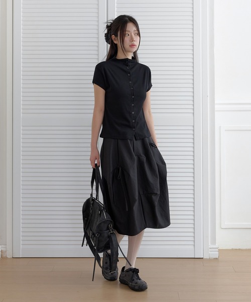 UNE MANSION(ユヌマンション)の「【UNE ORIGINAL】ハーフハイネック3分丈カーディガン(Tシャツ/カットソー・レディース・ブラック/チャコールグレー/ベージュ・SMALL/MEDIUM)」の9枚目の写真