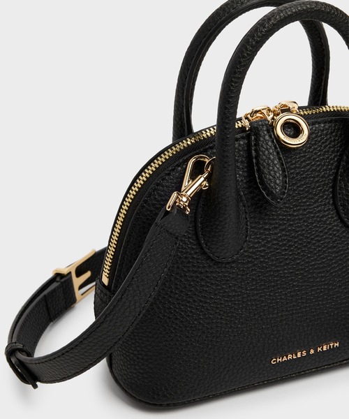 CHARLES & KEITH（チャールズ & キース）の「Beryl ベリル ボウリングバッグ（トートバッグ・レディース・ブルーグラス/クリーム/ブラック/ピンク系その他3・S）」の11枚目の写真