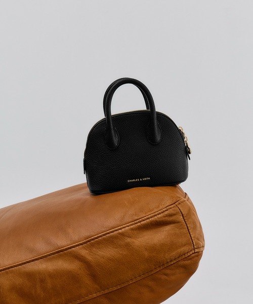 CHARLES & KEITH（チャールズ & キース）の「Beryl ベリル ボウリングバッグ（トートバッグ・レディース・ブルーグラス/クリーム/ブラック/ピンク系その他3・S）」の7枚目の写真
