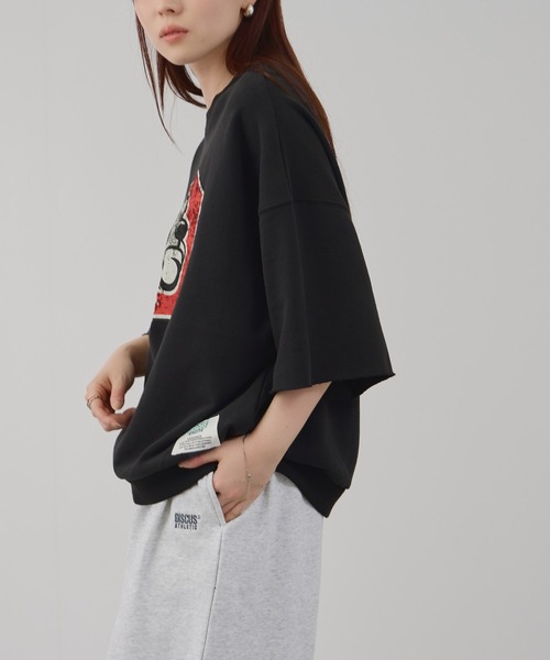 DISCUS（ディスカス）の「DISCUS カレッジロゴプリントワイドスウェットTシャツ（Tシャツ/カットソー・レディース・サックスブルー/ブラック/杢グレー・M）」の4枚目の写真