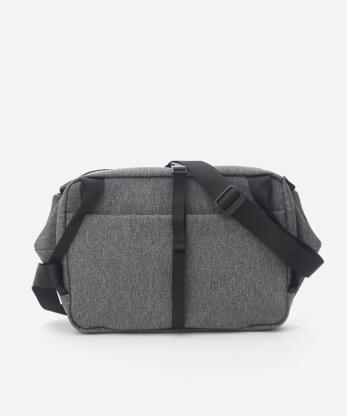 Lui's(ルイス)の「RISS ECO YARN JAPAN BK Melange(ショルダーバッグ・メンズ・グレー・FREE)」の2枚目の写真