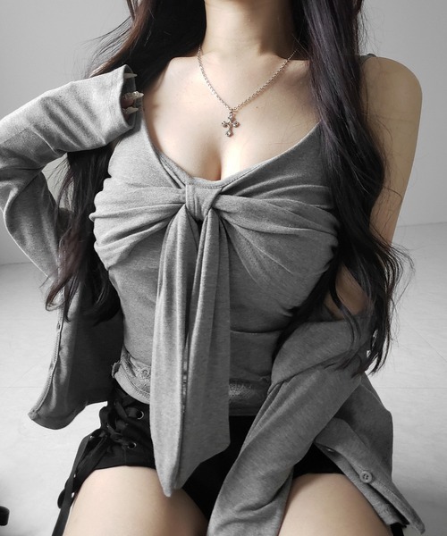 me+em select(ミームセレクト)の「【 2点セット 】リボンカットソーキャミソール + カーディガンセット /ribbon cutsew camisole + cardigan SET(アンサンブル・レディース・ブラック/ホワイト/グレー・FREE)」の18枚目の写真