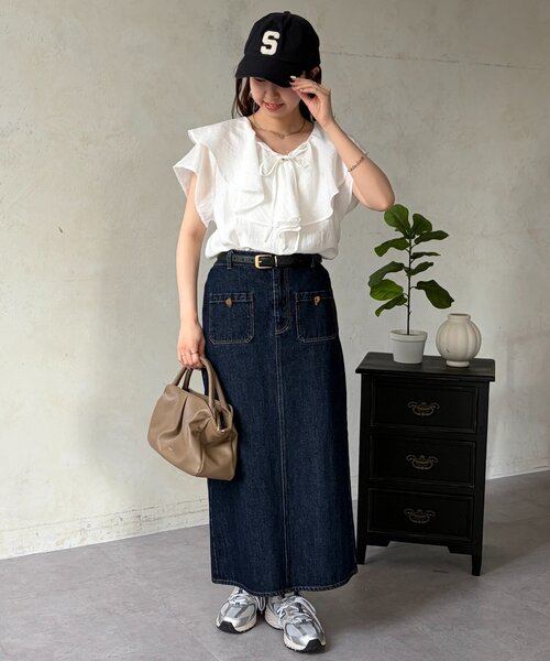 Chez toi(シェトワ)の「ラッフルブラウス(シャツ/ブラウス・レディース・ブラック系その他/オフホワイト/ブラック・FREE)」の8枚目の写真