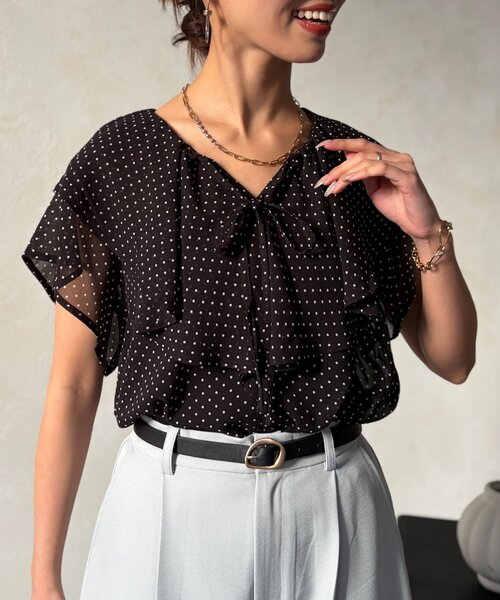 Chez toi(シェトワ)の「ラッフルブラウス(シャツ/ブラウス・レディース・ブラック系その他/オフホワイト/ブラック・FREE)」の20枚目の写真