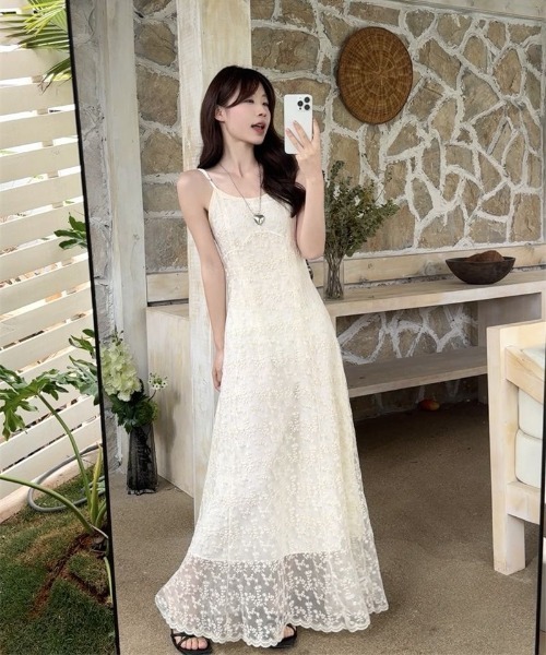 Ritzy(リッツィー)の「レースデザインキャミソールワンピース(ワンピース・レディース・ホワイト・S/M/L/XL)」の11枚目の写真