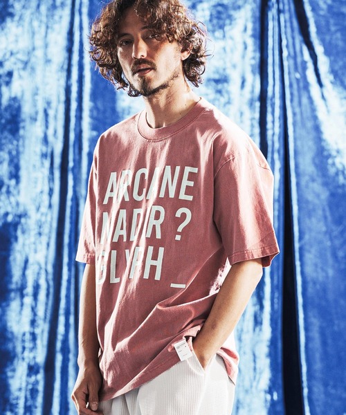 ANGENEHM(アンゲネーム)の「mt10439- Vintage Pigment Logo Printed T-shirt プリントTシャツ(AG06-011scg)(Tシャツ/カットソー・メンズ・ブラック/グリーン/レッド系その他/キナリ・L/M/S)」の4枚目の写真