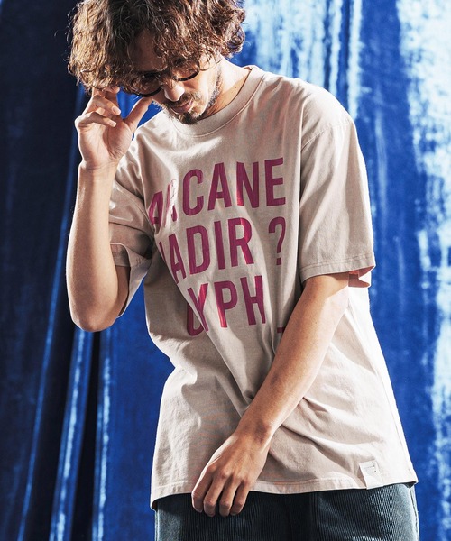 ANGENEHM(アンゲネーム)の「mt10439- Vintage Pigment Logo Printed T-shirt プリントTシャツ(AG06-011scg)(Tシャツ/カットソー・メンズ・ブラック/グリーン/レッド系その他/キナリ・L/M/S)」の7枚目の写真