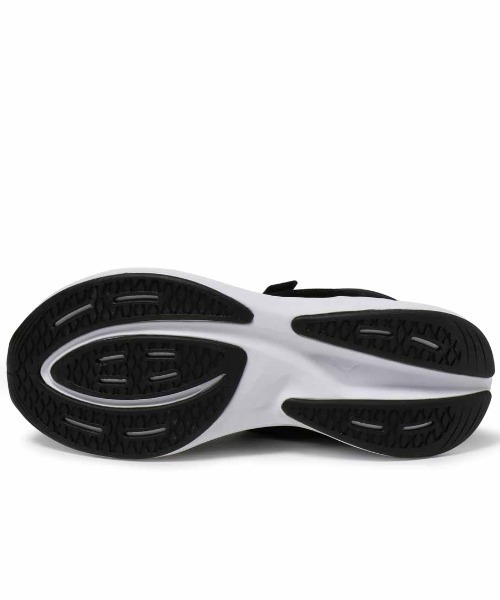 PUMA(プーマ)の「プーマ PUMA SOFTRIDE ムーブオン R JF(スニーカー・メンズ・ブラック・25.0cm/25.5cm/26.0cm/26.5cm/27.0cm/27.5cm/28.0cm)」の6枚目の写真