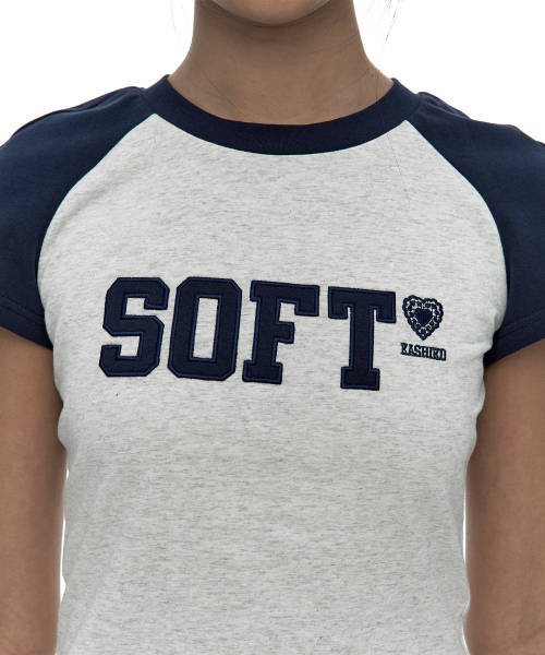 KASHIKO(カシコ)の「SOFT Raglan Tee Navy(Tシャツ/カットソー・レディース・その他・MEDIUM/SMALL)」の13枚目の写真