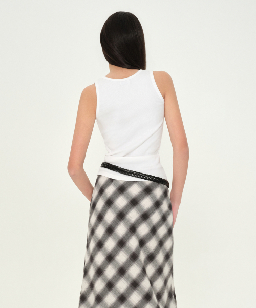 MUSINSA STANDARD WOMAN（ムシンサスタンダードウーマン）の「ウィメンズヘンリーネックタンクトップ[ホワイト]（Tシャツ/カットソー・レディース・その他・X-SMALL/SMALL/MEDIUM/LARGE）」の5枚目の写真