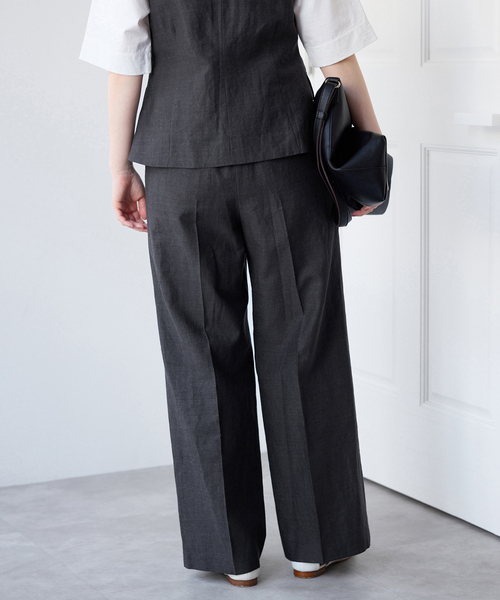 IENA(イエナ)の「《セットアップ対応》ウォッシャブル リネン混スラックス(スラックス・レディース・ブラック/ベージュ・34/36/38)」の5枚目の写真