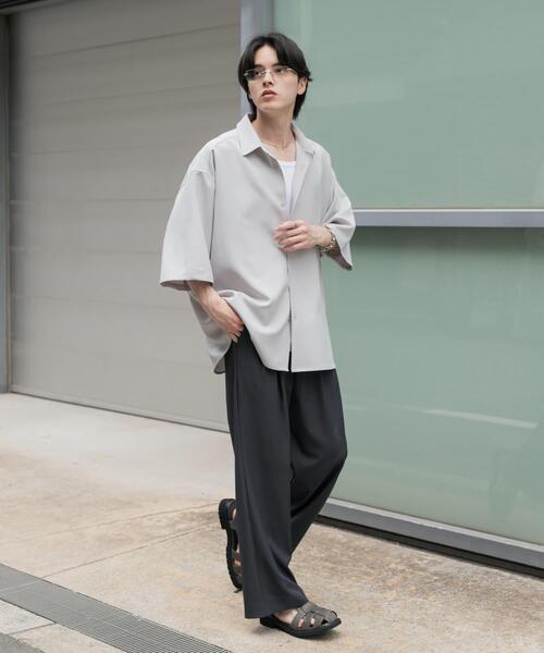 SENSE OF PLACE by URBAN RESEARCH(センスオブプレイスバイアーバンリサーチ)の「『速乾』ドライタッチ2タックワイドパンツ(その他パンツ・メンズ・ネイビー/ライトベージュ/ブラック/チャコールグレー/ブルー・SMALL/LARGE/MEDIUM)」の14枚目の写真