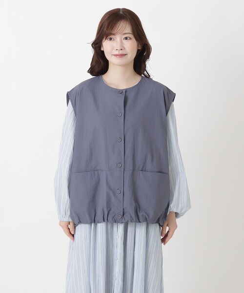one'sterrace(ワンズテラス)の「ナイロン ノースリーブ バルーンベスト(ベスト・レディース・グレー系4/カーキ系5・02)」の15枚目の写真