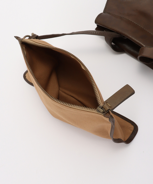 FRAMeWORK(フレームワーク)の「Bea mombaers TUMBLED LEATHER バッグ(ショルダーバッグ・レディース・ブラック/カーキ・FREE)」の18枚目の写真