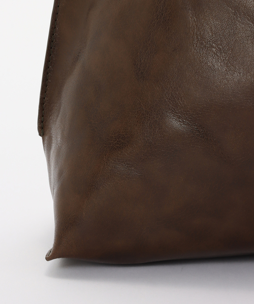 FRAMeWORK(フレームワーク)の「Bea mombaers TUMBLED LEATHER バッグ(ショルダーバッグ・レディース・ブラック/カーキ・FREE)」の20枚目の写真