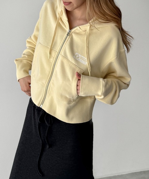 CANAL JEAN(キャナルジーン)の「DISCUS ATHLETIC ショートフルジップフーディー(パーカー・レディース・オートミール/イエロー・ONE SIZE)」の2枚目の写真