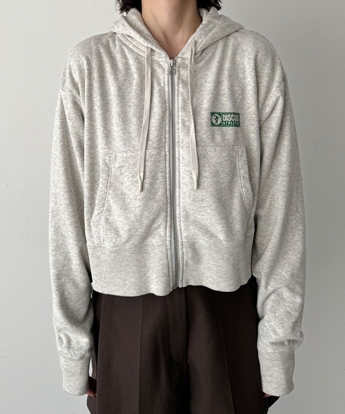 CANAL JEAN(キャナルジーン)の「DISCUS ATHLETIC ショートフルジップフーディー(パーカー・レディース・オートミール/イエロー・ONE SIZE)」の15枚目の写真
