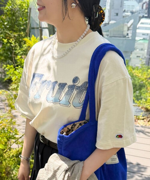 fredy couleur(フレディクルール)の「【FRUIT OF THE LOOM】19/-スラブ天竺FruitロゴT(Tシャツ/カットソー・レディース・サックスブルー/オフホワイト/チャコールグレー・M)」の7枚目の写真