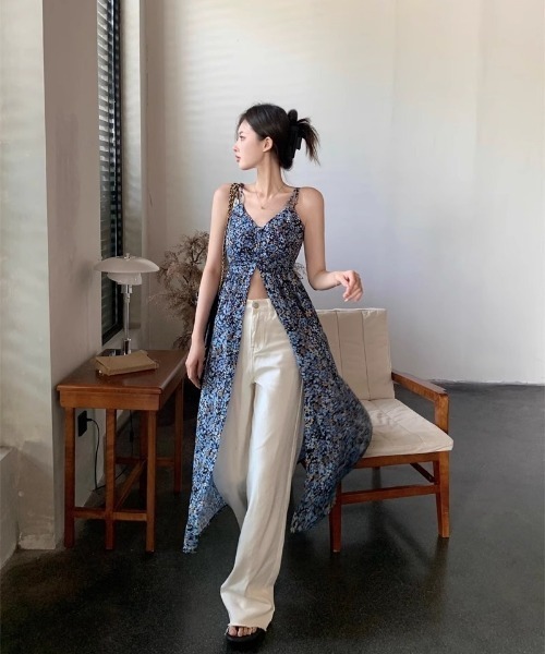 Ritzy(リッツィー)の「花柄 フロントオープン キャミソールワンピース(ワンピース・レディース・ブルー・L/M)」の9枚目の写真