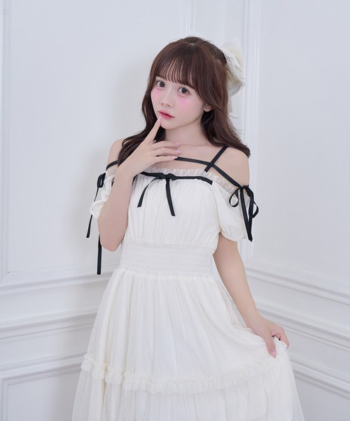 Honey Cinnamon(ハニーシナモン)の「ドットチュールオフショルワンピース(ワンピース・レディース・ブラック/アイボリー・FREE)」の11枚目の写真